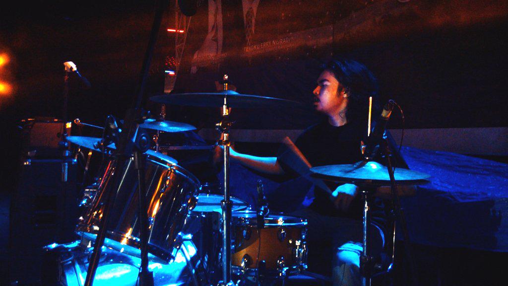 HEAVY BIRTHDAY AND HAVE A BLAST DAY FOR OUR DRUMMER! Cheers 🍻