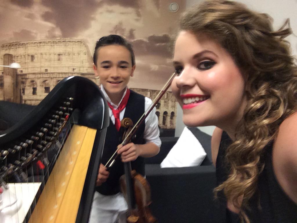 iriskroes's tweet photo. Straks ben ik met Superkid violist Enzo te zien in de finale van #Superkids ! #rtl4 http://t.co/wGbBtIt5Vw