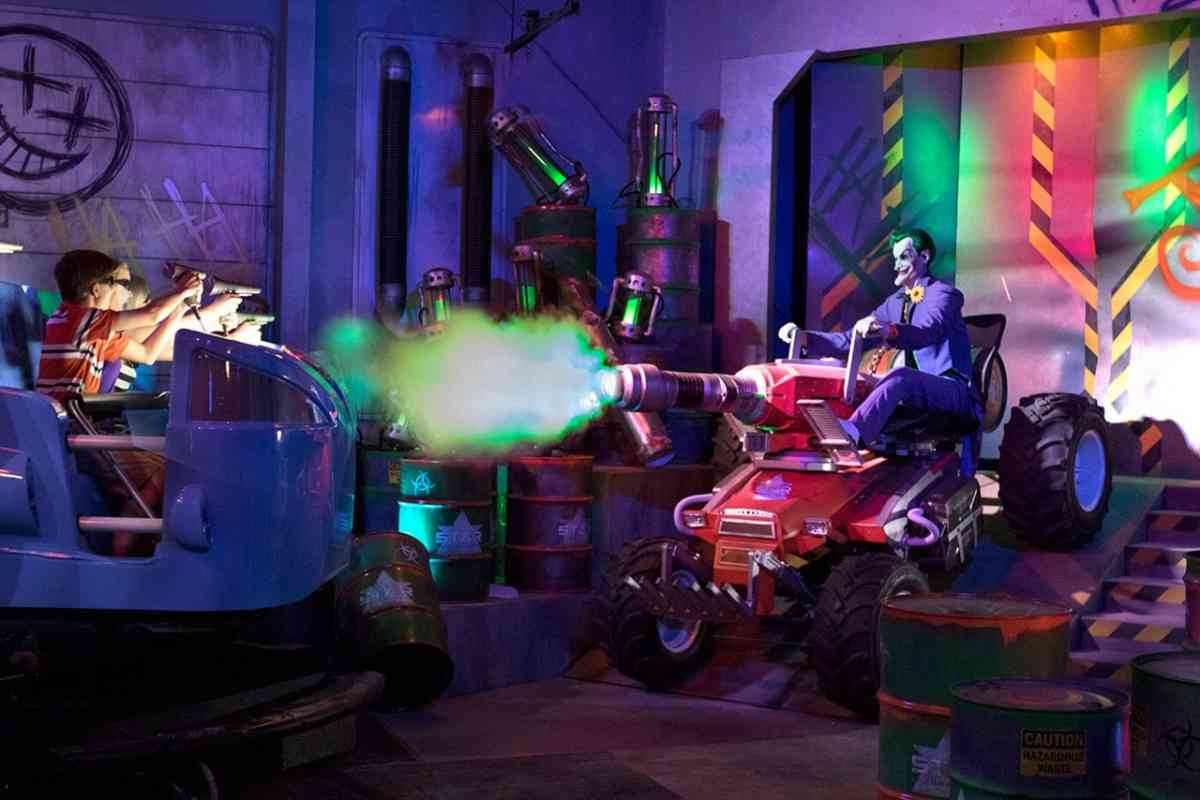 Dark Rides 4d #JusticeLeague Battle for Metropolis 4D dark rides now open at ...