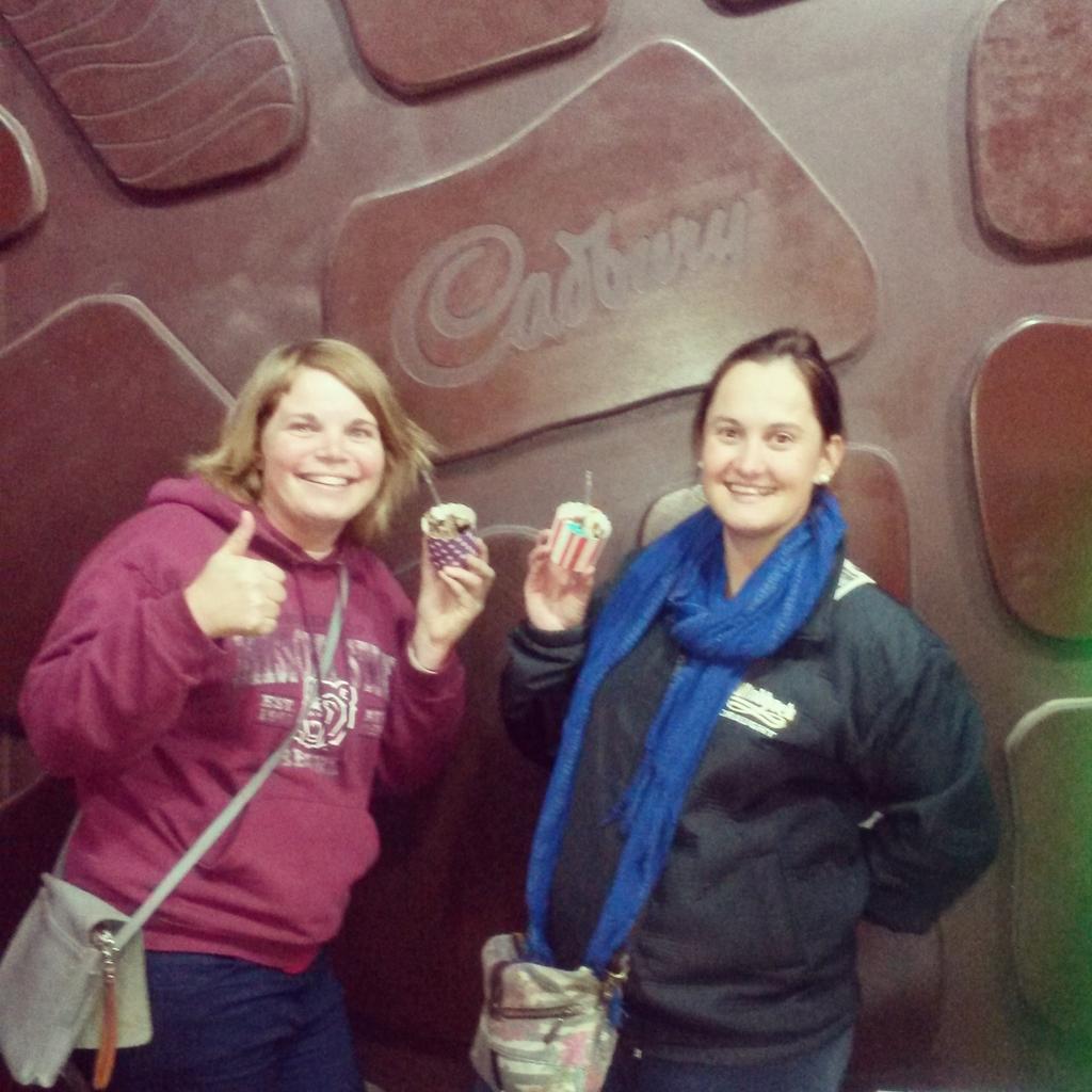 Karli_2's tweet photo. #mymarvellouscreations #bff #chocolate http://t.co/j4moppqfNH