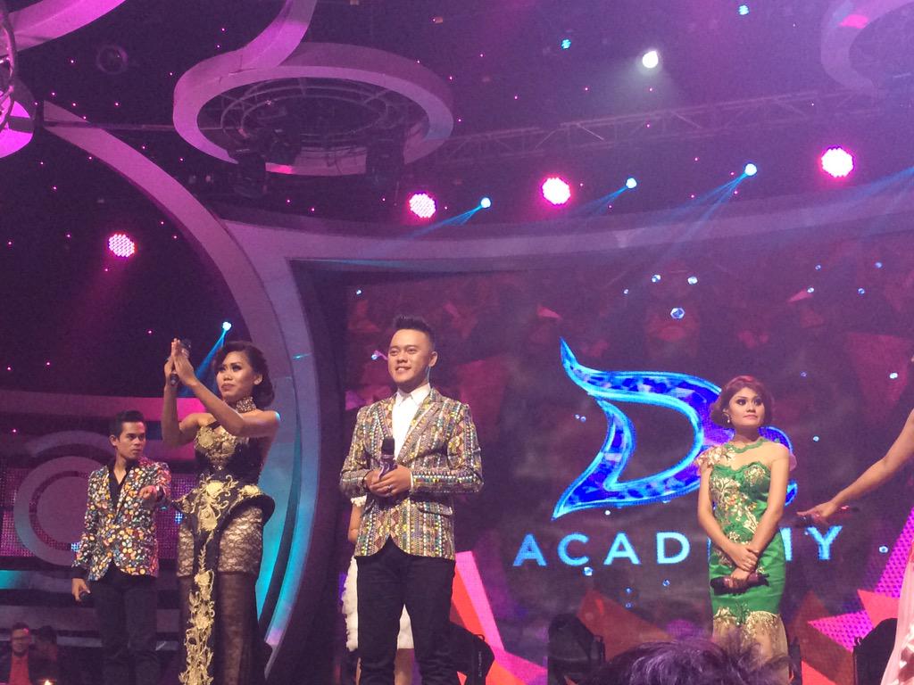 Indosiar's tweet photo. Selamat @DA2_Evi mendapat polling sms tertinggi malam ini! #GrandFinalDA2 http://t.co/2OrG1pWPAI