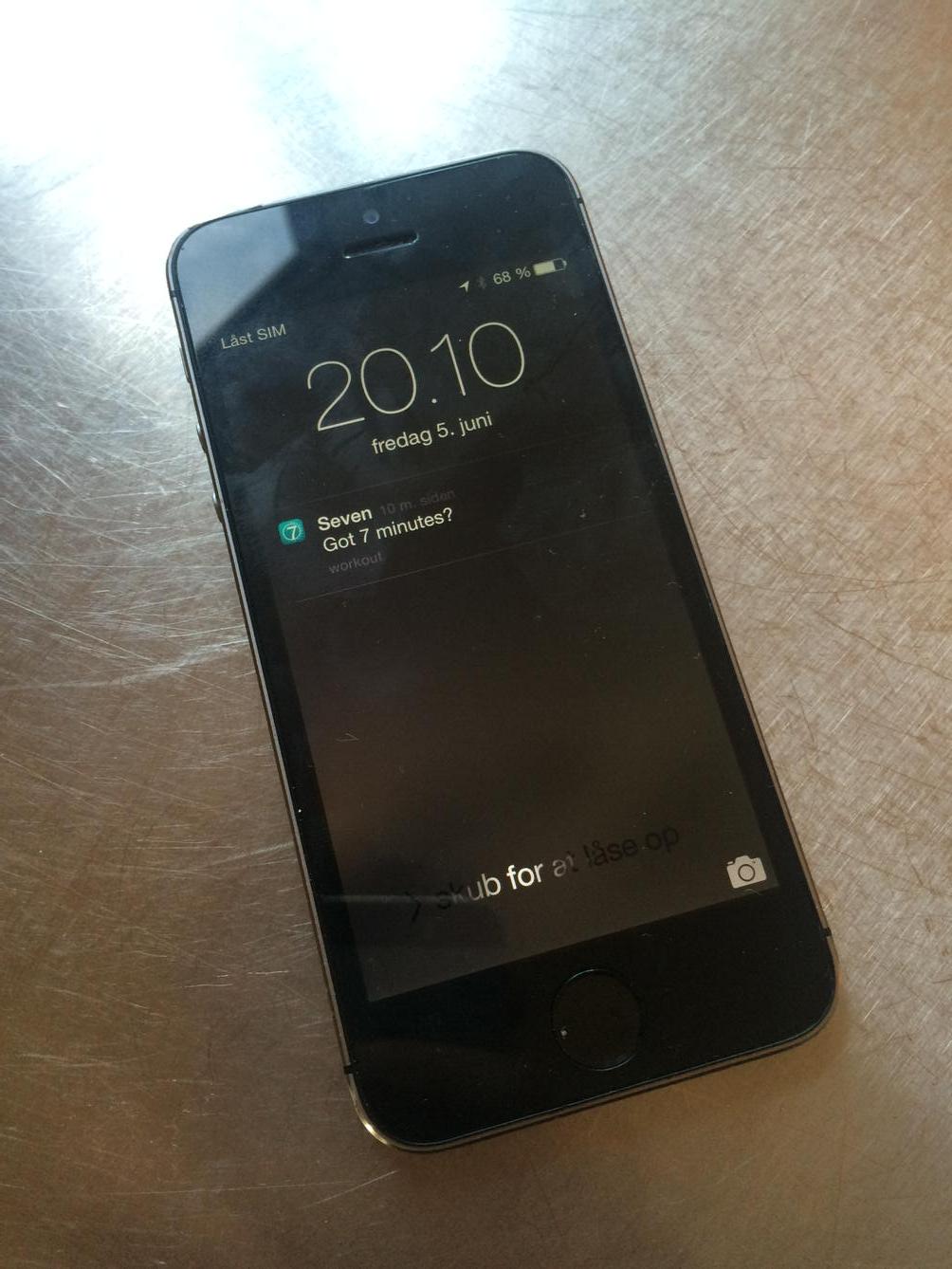 Andreas Weiland on Twitter: "Found lost iPhone 5 in the park today. Sim locked, but no lock down msg. Would Apple be able to find owner via IMEI ? http://t.co/LD0gdkFFU5" Twitter