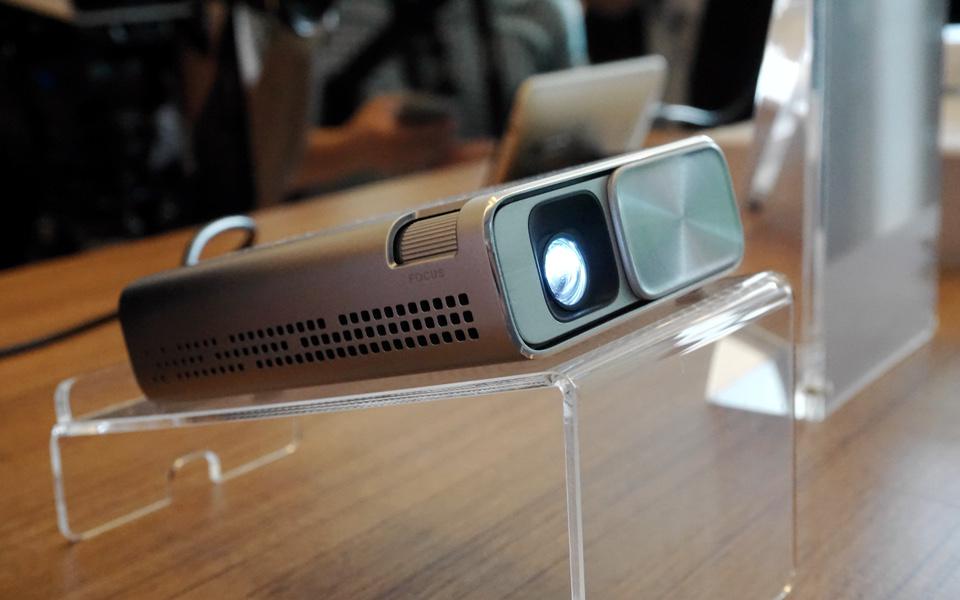engadget's tweet photo. Miss anything from our coverage of #Computex15 this week? Catch up right here: http://t.co/B59Djc5gsa http://t.co/hxnRZ20Q5Y