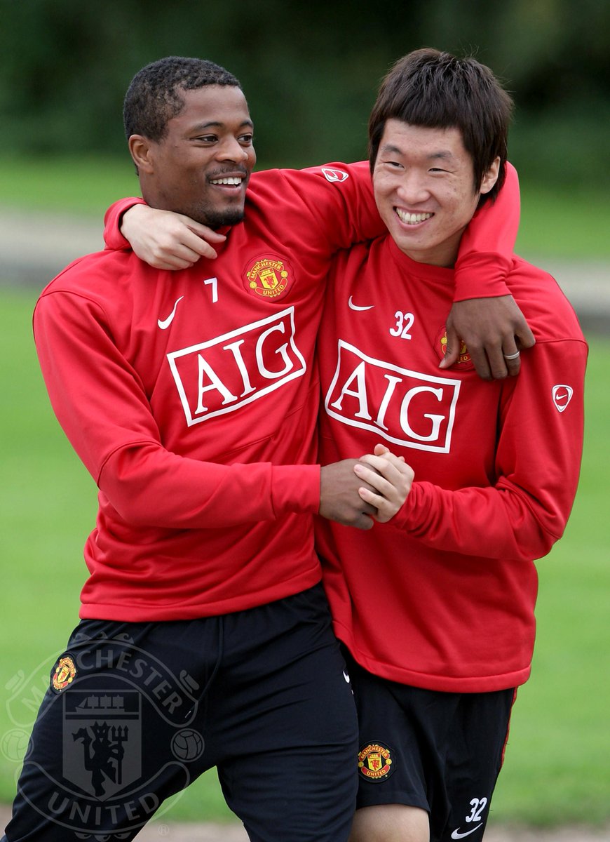 Patrice Evra's ex-United team-mates have wished him luck ahead of the Champions League final: bddy.me/1APkCkk