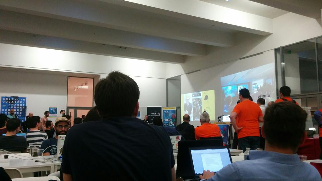 darkylmnx's tweet photo. En direct du #hackandfly #paris avec l'équipe #mityu #airport ça va être la folie ! Y'a de bonnes idées http://t.co/Qy5Xk0xvsc