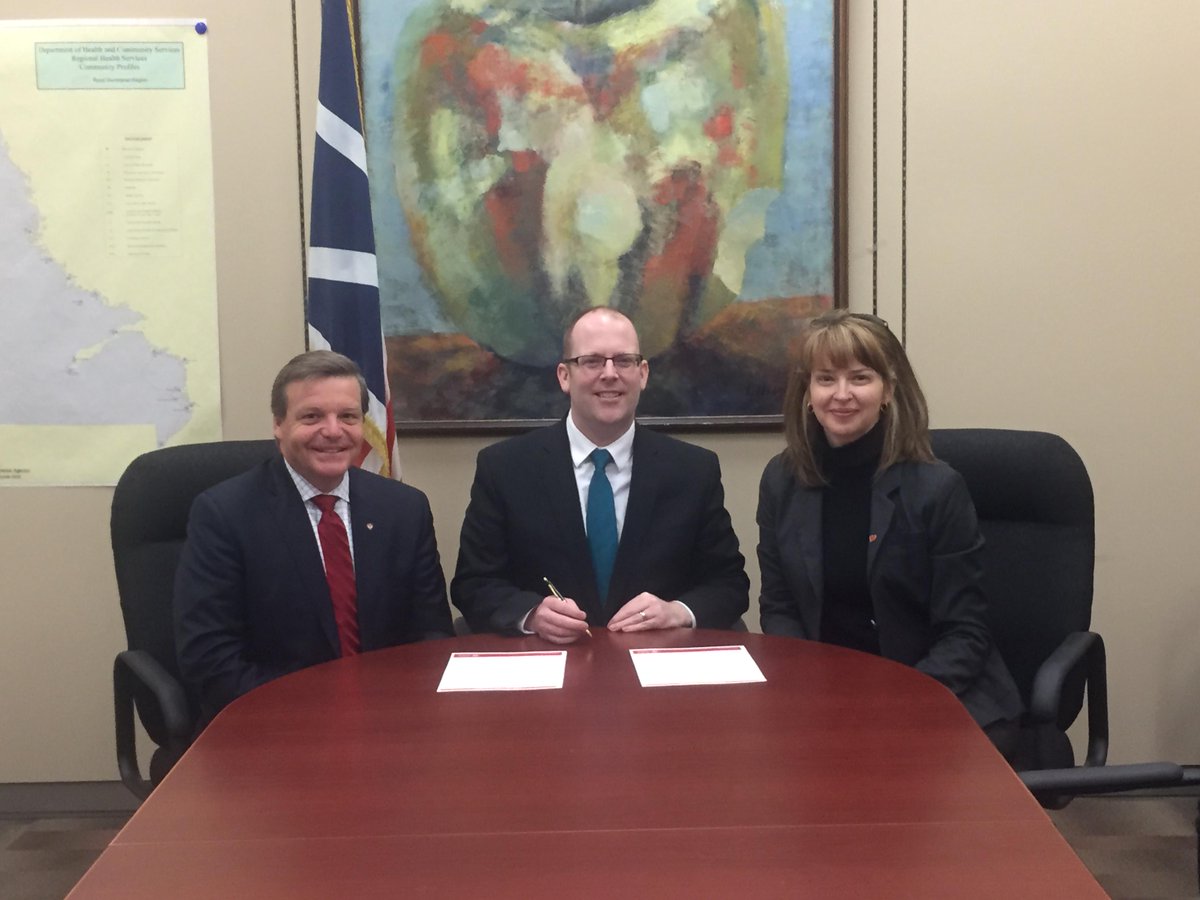 Health Minister Steve Kent joins CEOs Mary Ann Butt (NL) &amp; David Sculthorpe (Nat'l) to proclaim June Stroke Month.