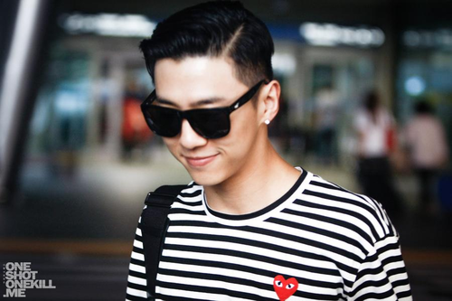 _BAPFrance's tweet photo. #BAPSTYLE j'avoue que pour ce dernier je savais que Jae avait déjà porté ce t-shirt >:3 #PY http://t.co/MWL7hc2SUw
