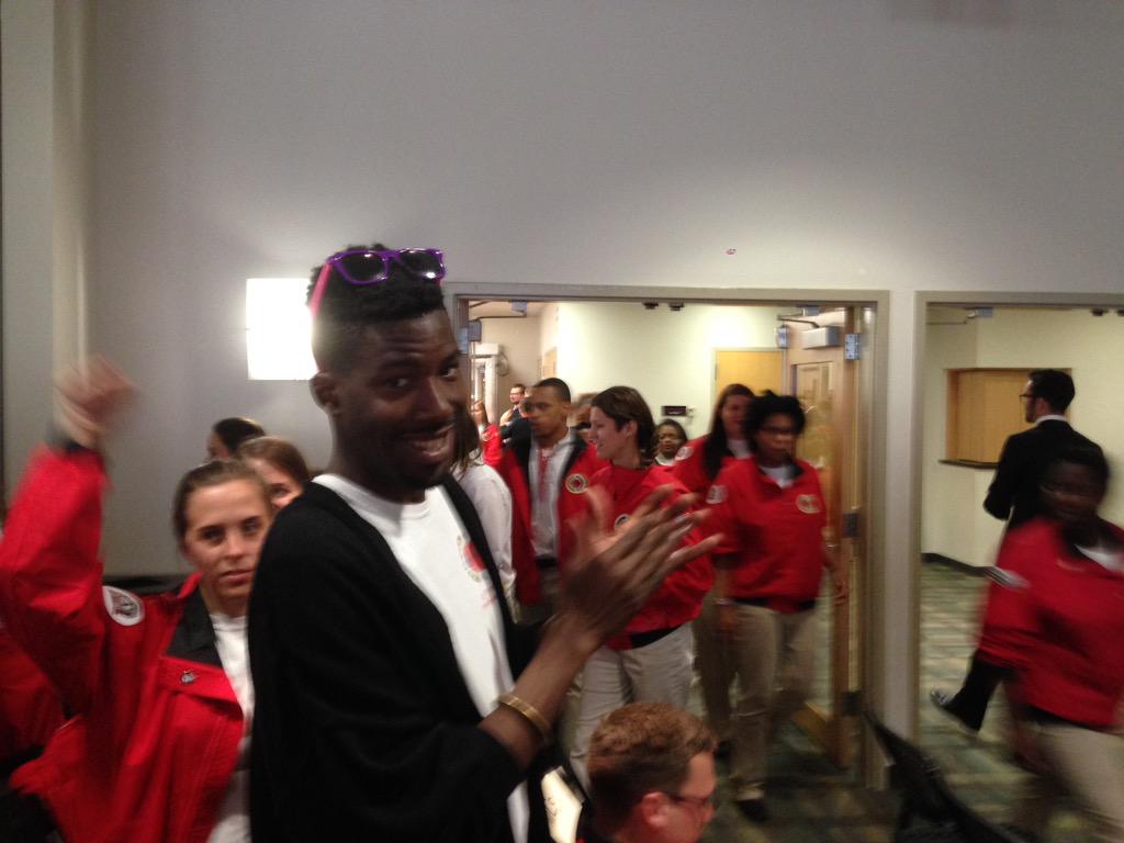 DennisAnalytics's tweet photo. Getting ready 2 graduate! @CityYearPhilly #makebetterhappen @katink_tibblets @I_HadADream @lgreene_CYP @EvaRivkinCYP http://t.co/Hl3SpfX9DC