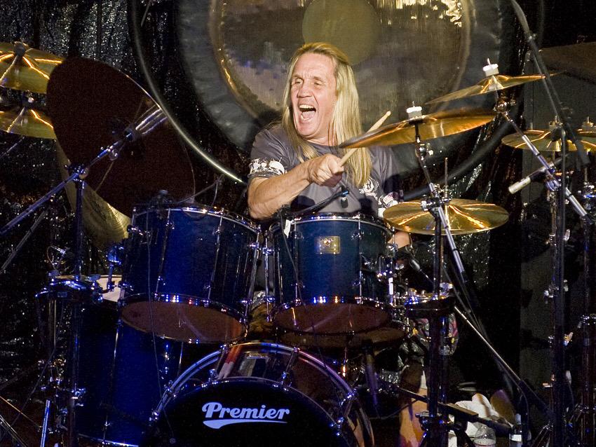  Happy Birthday Nicko McBrain! 