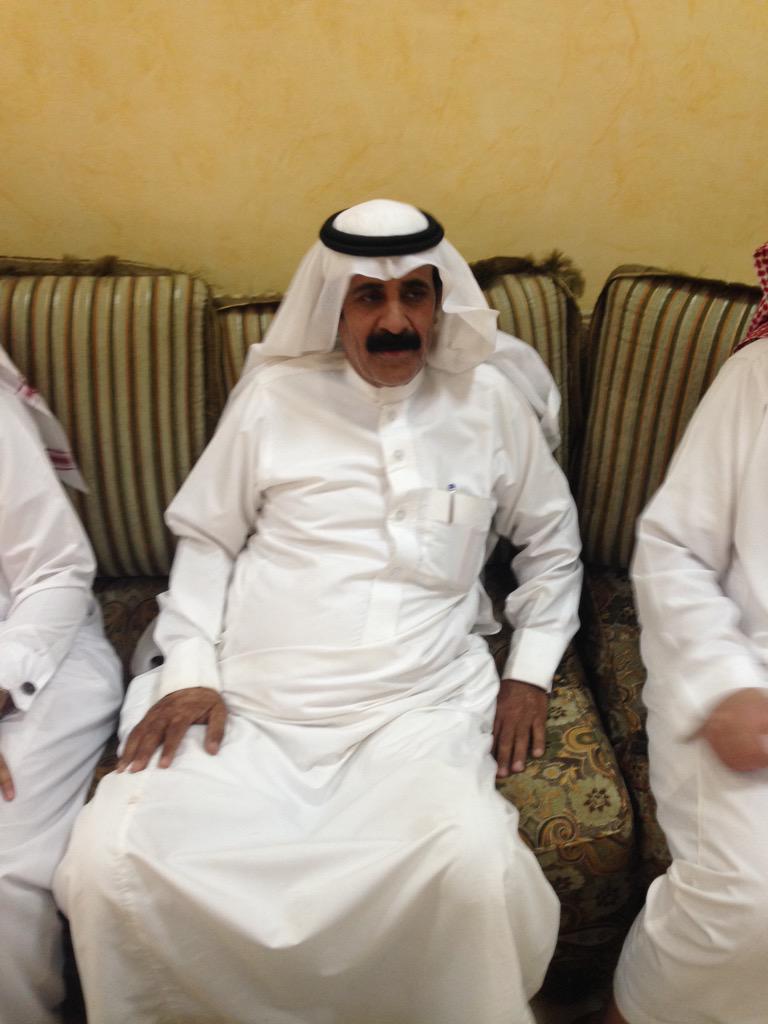 alhamade4's tweet photo. #حفل_تخرج_المهندس_خالد_طلق  الشيخ نياف بن ساير الحبيل http://t.co/g0x0EZFzo4