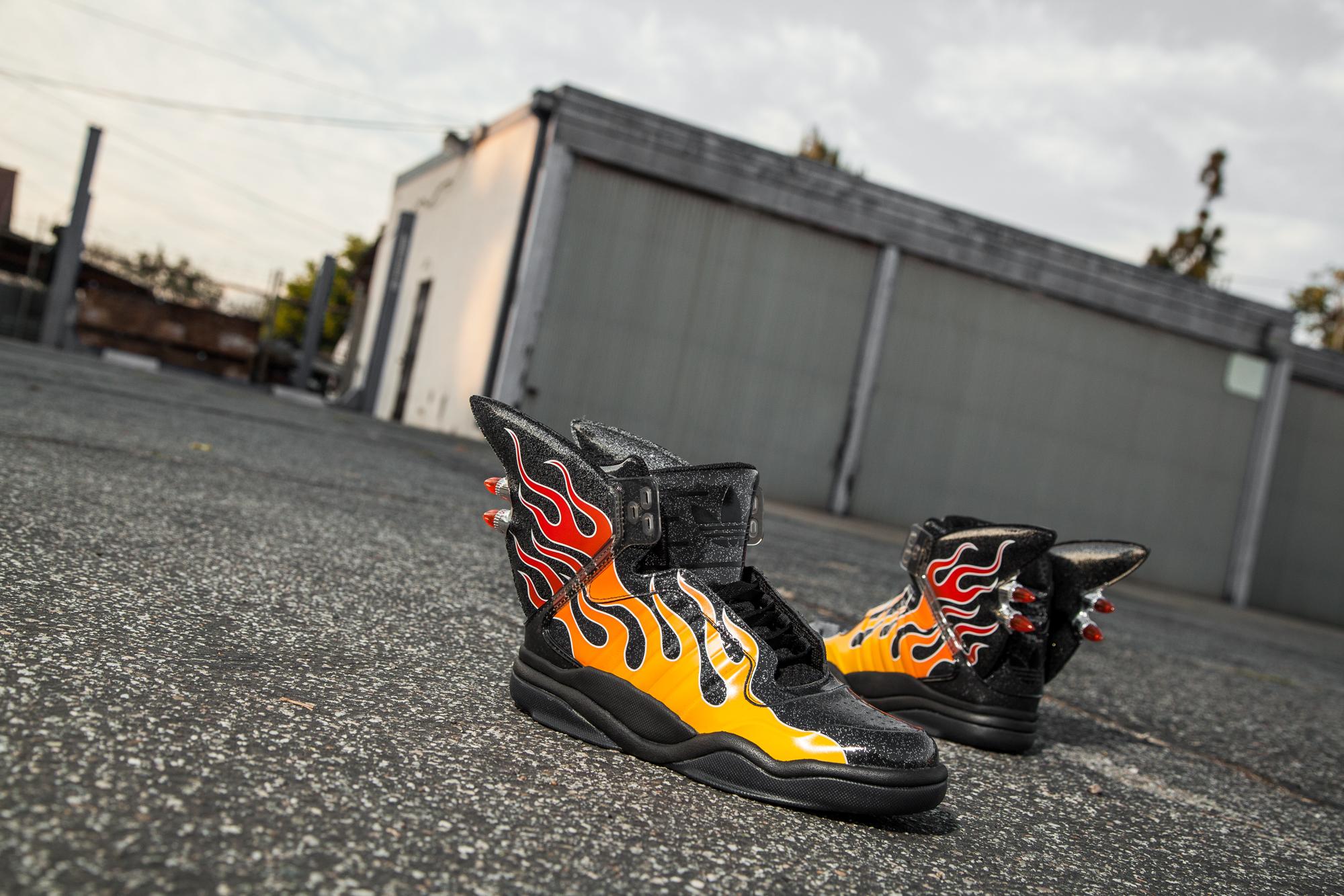 Adidas jeremy scott shark sale