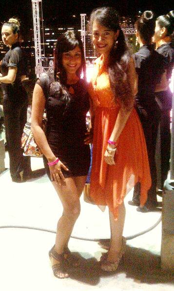 MarleRodriguezL's tweet image. En el #SambilModel2015 con la bella @GneeMireles! Gracias a mis amigos de @PepsiLightVe, un millón de gracias \O/