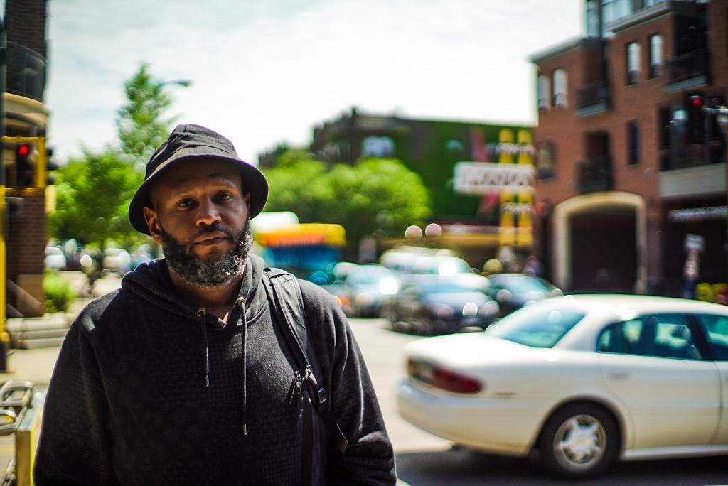 ilovestreet__'s tweet photo. Just ran into @ISelfDevine. #minneapolis #HipHop #hiphopartist #iselfdevine #ilovestreet http://t.co/3GJiROB2cn