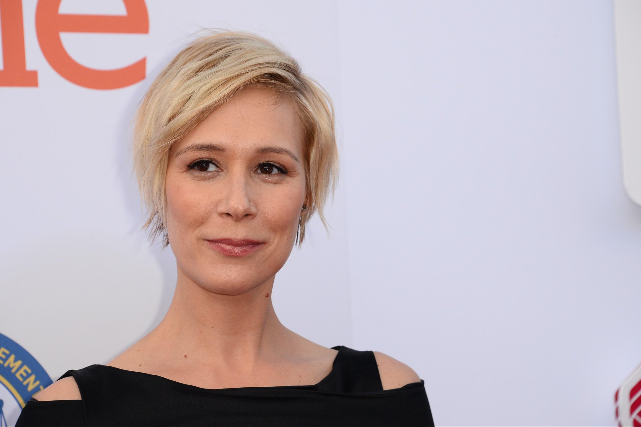 Happy birthday to liza_weil of and 