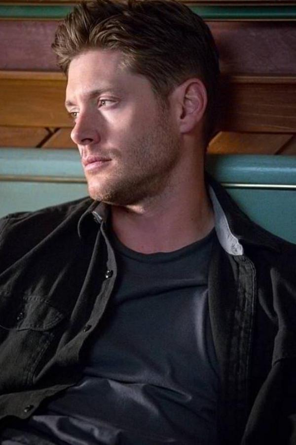 LoafThePomPom's tweet photo. Deanmon needs to be on a shirt. And i better see something as hot as this #HotTopic #spreadaround =^_^= http://t.co/4HteZOp6M8