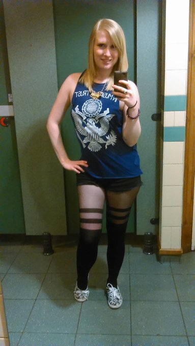 Night out in town! :) http://t.co/EjzybyFX4t<a href="/tag/playdate"class="tags"><span>#playdate</span></a>