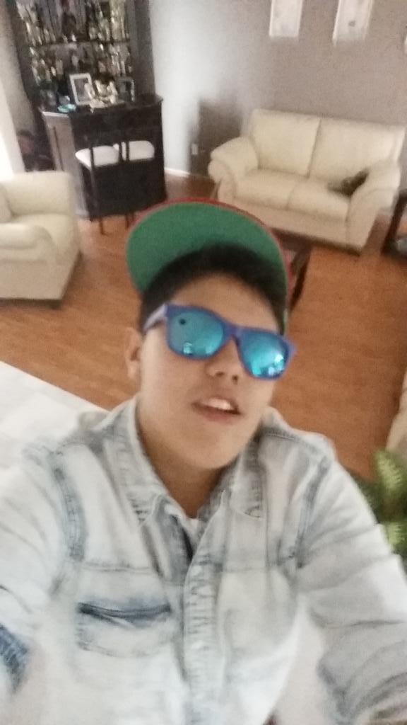 VianneyIniguez's tweet photo. K obda con tu vida http://t.co/pUHh7iaYTb