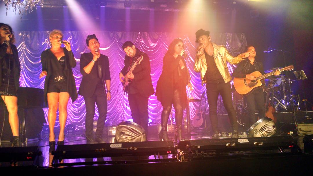 SamoChiquitas's tweet photo. #MQES @Garmx @paolo_stefanoni @majo_cornejo @SAMOALLSTAR :) http://t.co/WrHpYtcQ5T