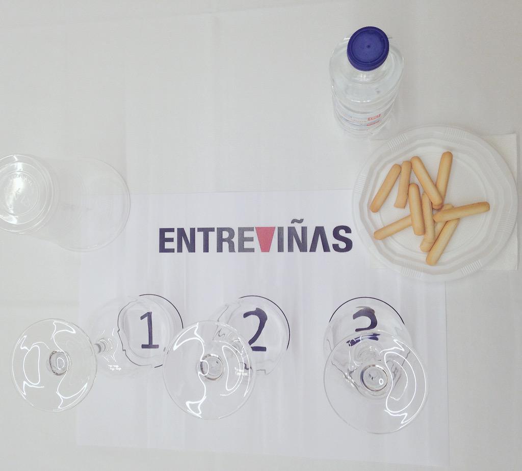 Empezamos #Entreviñas2015 con una buena cata de 9 vinos. Esto promete! <a href="/AldeanuevaEbro/">Aldeanueva de Ebro</a>
