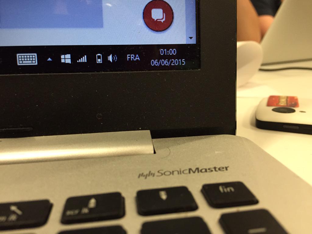 Mityu_In's tweet photo. 01:00 On est motivé pour le #hackandfly #Paris 💪 http://t.co/Wxqk75C2RO