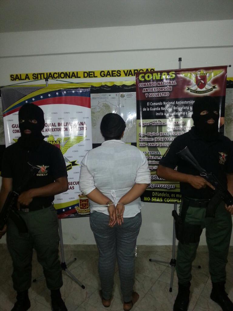 Detenida por estafar 800.000 Bs a + d 40 personas ofreciendo falsas adjudicaciones de viviendas de la GMVV <a href="/GNBCONAS/">AndreszambranoGNBCONAS</a>