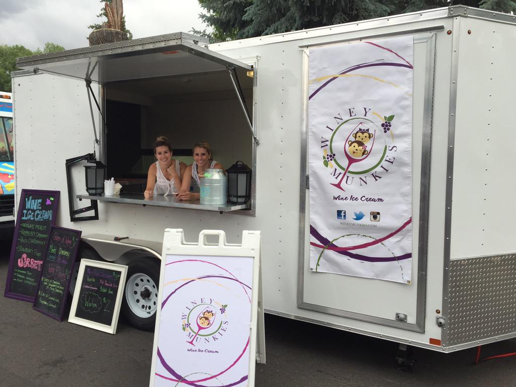 CoopCRE's tweet image. #WineyMunkies serving #WineIceCream @FoodTrucksReno @ Idlewild Park N #TheBiggestLittleCity C U soon @HillaryForReno!