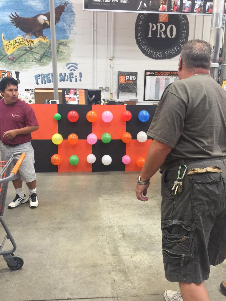 SantiagoJannet's tweet photo. #PtroAppreciationDay @DanburyHome @bensonrobert16 @Williams2Bryan @archer_bullock @THDMikeP @AcevedoRosemary http://t.co/DSBNieW57q