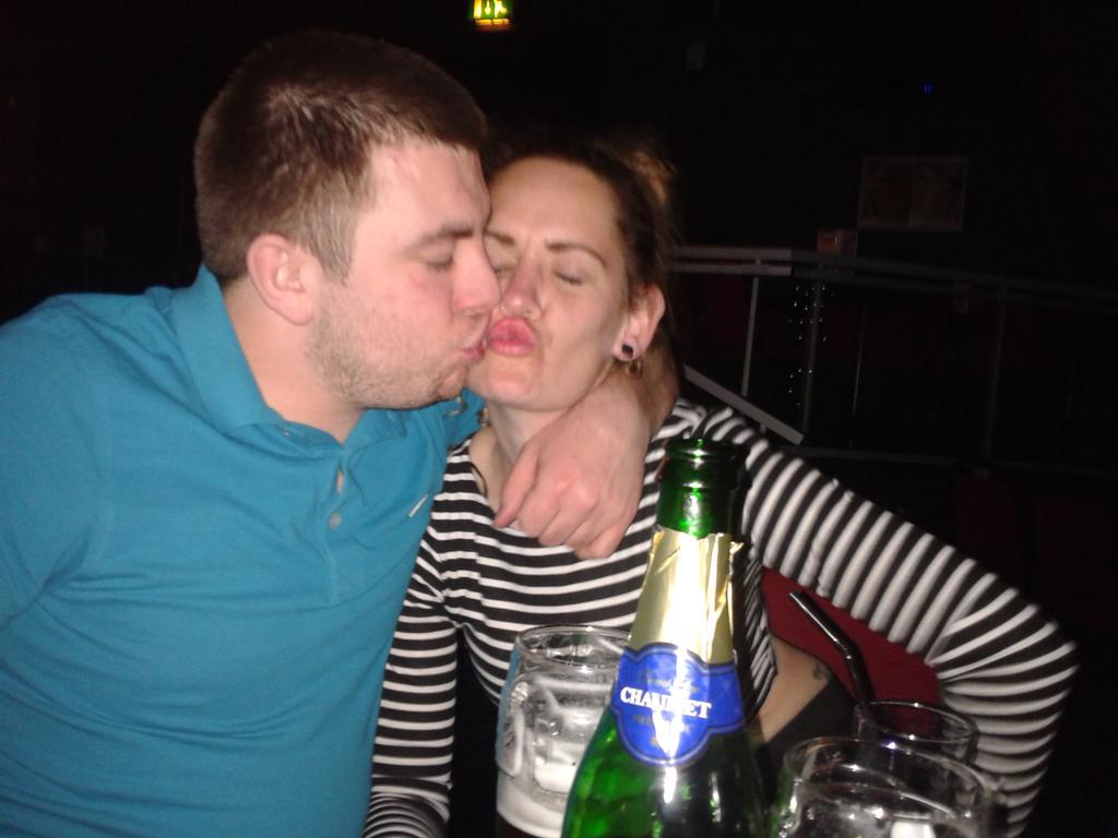joetomlin1's tweet photo. @DanieWade love of my life x http://t.co/jugbWCiCvR