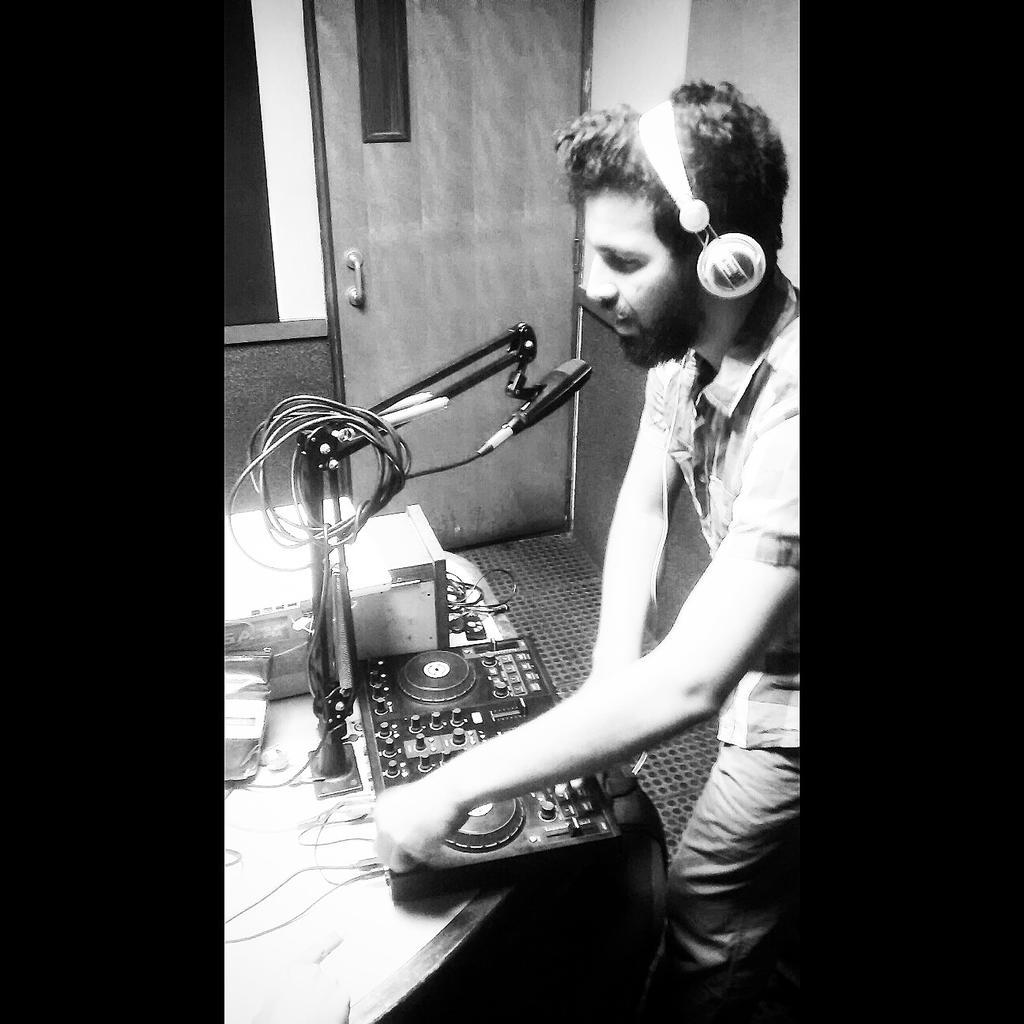 megamangokings's tweet photo. @istvan_STOCKMAN #Stockman ||
Hoy al aire en la cabina de #LosReyesdelMango por #LeMega http://t.co/V6EXHxEhWp