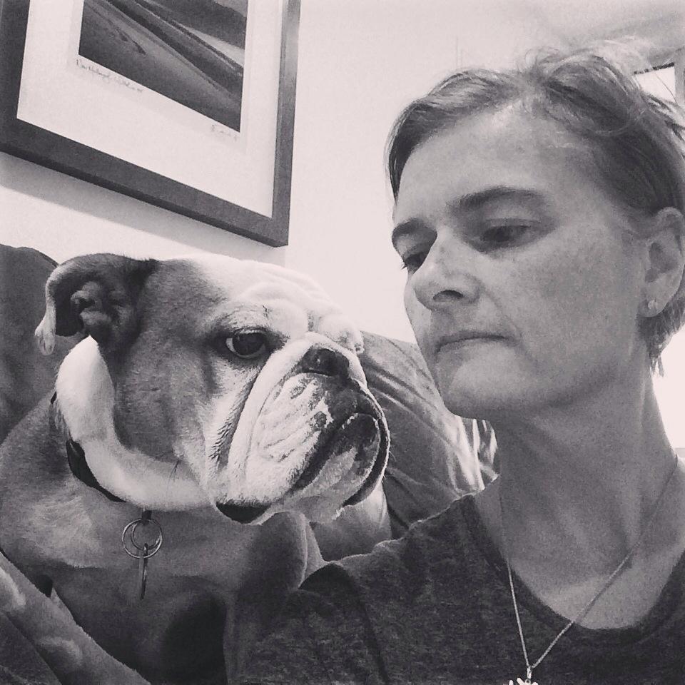 Dubai_Coco's tweet photo. Bed hair again Mummy?! #SaturdayFaces #MorningFaces #EnglishBulldog http://t.co/QRdcsXdOfi