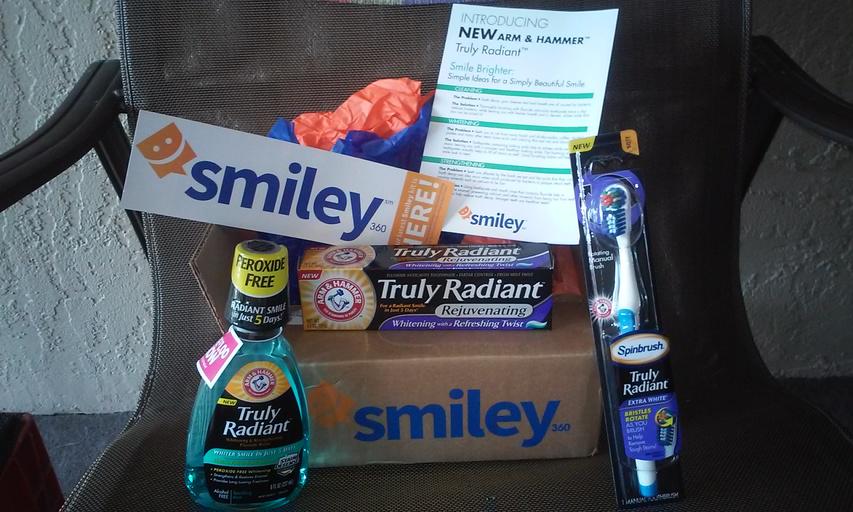 davis_davinia's tweet image. #Besttoothpaste&amp;amp;mouthwashever free #FreeSamp #SmileBrighter w/ ARM&amp;amp;HAMMER #TrulyRadiant bit.ly/1xo8leX