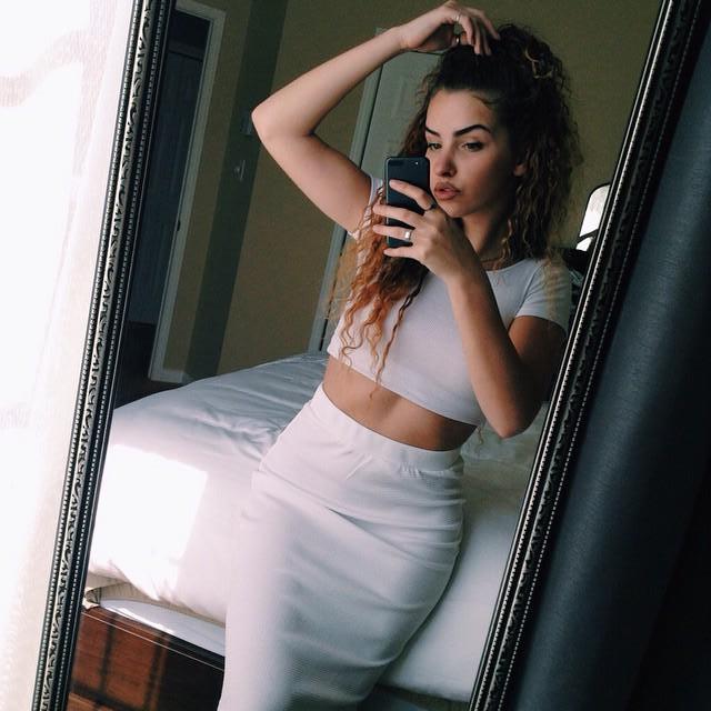 Baby i just wanna be Yours 🌹