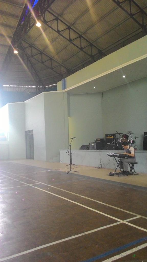 Penampilan seleksi DuMa FK UNS 2015 <a href="/oragastra/">Pend Dokter UNS 12</a> :)