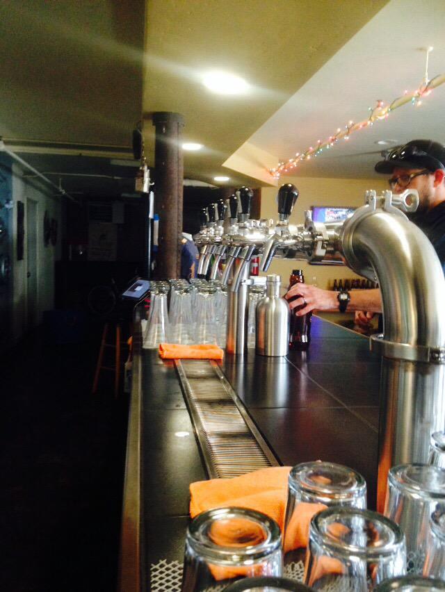 SacBrewBus's tweet image. Ol' Republic was a joy today! #craftbeer