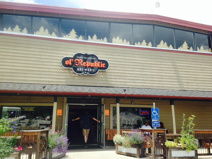 SacBrewBus's tweet image. Ol' Republic was a joy today! #craftbeer