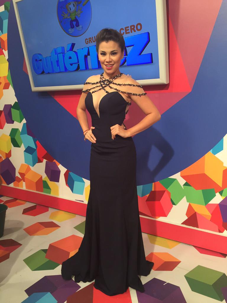liz elizondo on Twitter: "@SaikloDresses el vestido de hoy ...