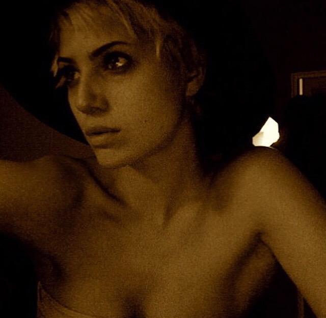 sachaengss's tweet image. Now this just ruined my entire weekend this two going to prom with Em and Ali as their dates 😡😤 #EmisonAtProm