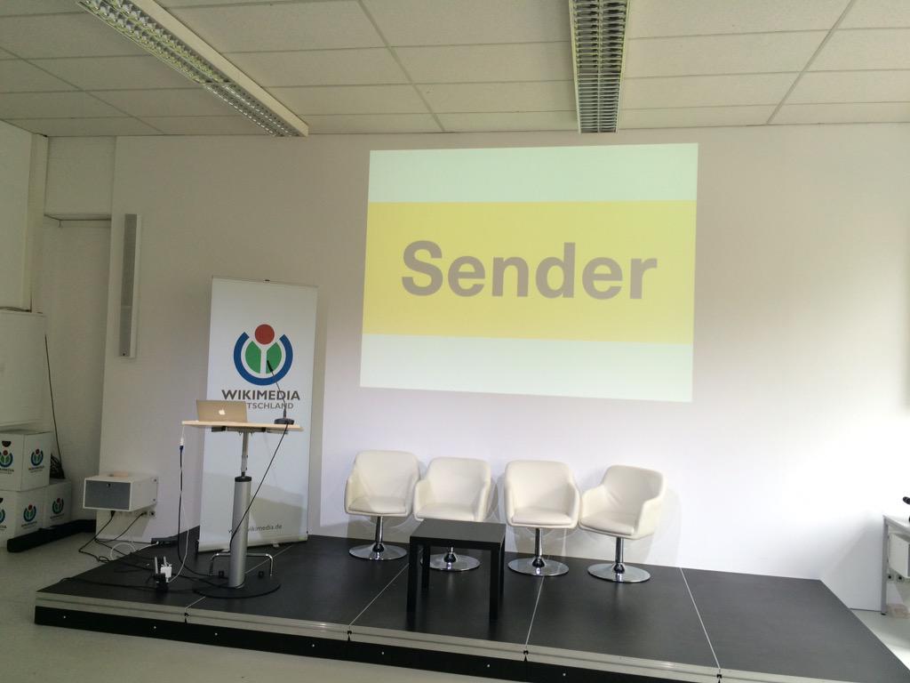 dersender's tweet photo. Gleich geht es los: Eröffnung des 1. Sender-Workshops im Livestream http://t.co/Cjhl9xbz0g #1sw15 http://t.co/qtLsRCIGRs