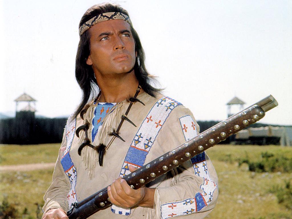 Er war DAS Gesicht des großen Helden meiner Kindheit. #PierreBrice #Winnetou #ewigeJagdgründe #alteVideosauspacken