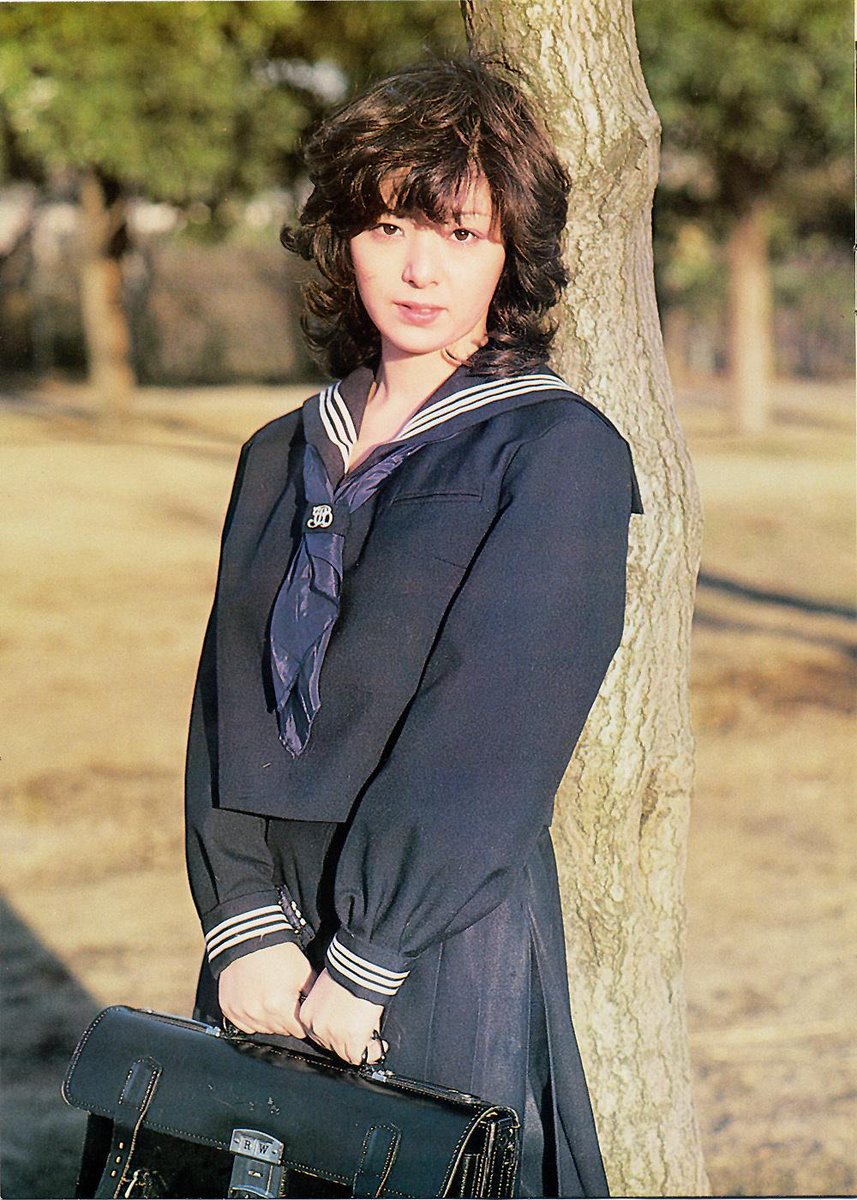 なぢ 田口ゆかりと小川恵子 比較するのにぴったりの写真を発見いたしましたｗ 念のため1枚目が田口ゆかり 2枚めが小川恵子 Wikiを見ると田口ゆかりは1959年生まれってなってるけど 多分相当サバ読んでると思うｗ 二人とも当時25歳以上 Http T Co