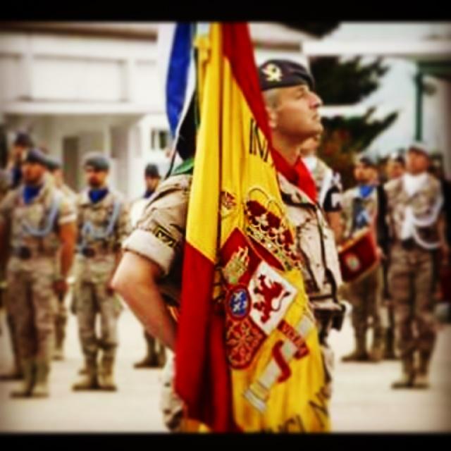 tonyjorge30's tweet photo. Feliz día de las Fuerzas Armadas #Fas15 #YoEstoyConLasFAS VIVA ESPAÑA!! VIVA CRISTO REY!! http://t.co/VFxGg6qGGW