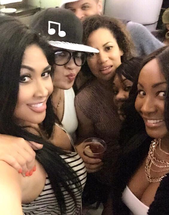 rona_azubuike's tweet image. #BowlingAction with the #BirthdayGirl @Tanjareen and my boos @bmmusic @BrandonDeShay @CecilyJamelia @insideflorashead
