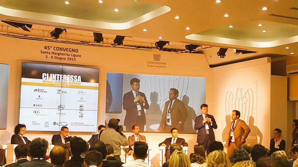 supermik14's tweet photo. Grande successo #GIstartupcontest @VodafoneIT a #sml2015 #cinteressa coltivare il sogno #imprenditoriale #startup http://t.co/m59OObhnXv