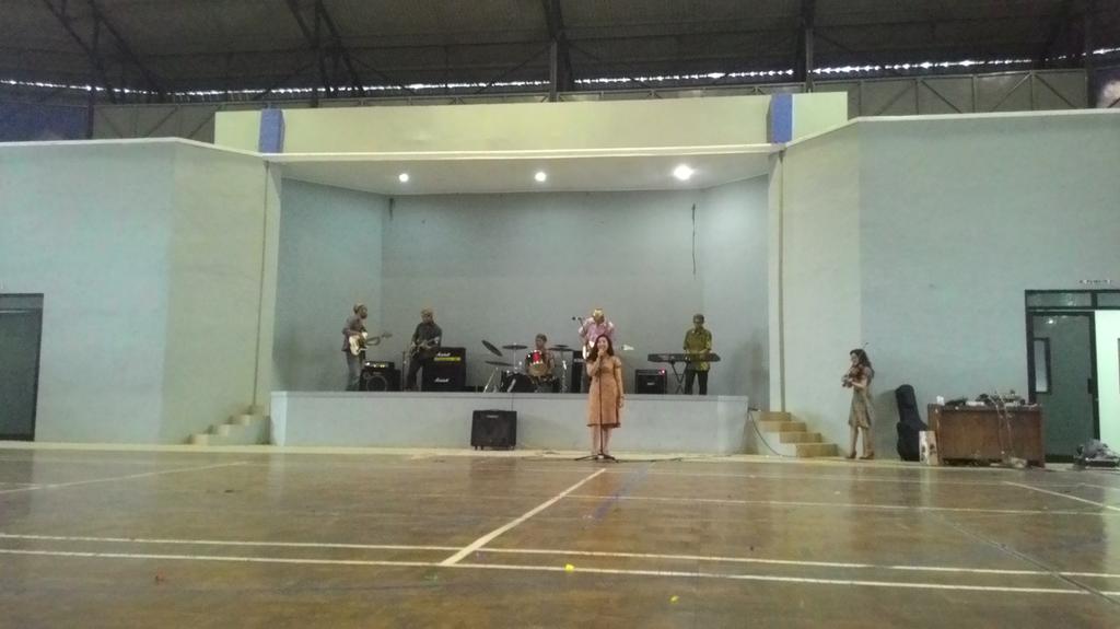 Dari <a href="/oragastra/">Pend Dokter UNS 12</a> nih, guys :D