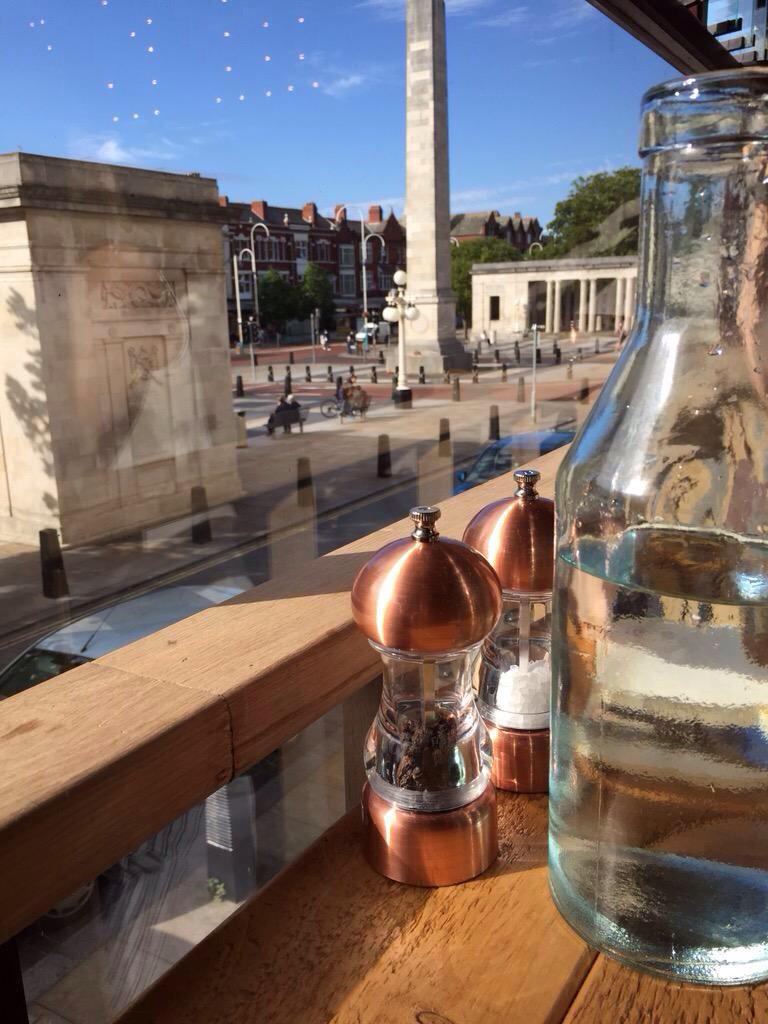 WilsonsKitchen's tweet photo. Come and enjoy The Meat & Burger Experience and also the view #wilsonskitchen #southport http://t.co/sZYAlSe1xN