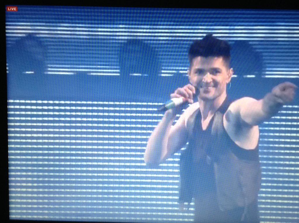 the_scriptPT's tweet photo. TOGETHER WE CRY @thescript @TheScript_Danny #TheScriptNSWSTour #TtheScriptCrokePark #TheScriptFamily http://t.co/BfD6SdEDAt