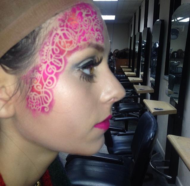 MakeupbyEmilyAnna tweet media