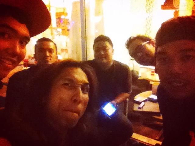 HarryTheRiver's tweet photo. @CAFFETEakustik selfie with best sound engineer at living world @auliasutianto @Muhammad_Fitra @revincerita http://t.co/IVbhjQrSg9