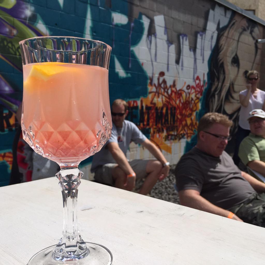 LisaKadane's tweet photo. Rhubarb gin lemonade @DaDeGallery in @InglewoodYYC. The best liquid calories @GalleryCalorie #galcal http://t.co/GFRI3YVtG5