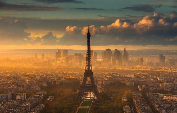 rybotics's tweet photo. Paris at Sunset, France http://t.co/fqDGfDQXpB